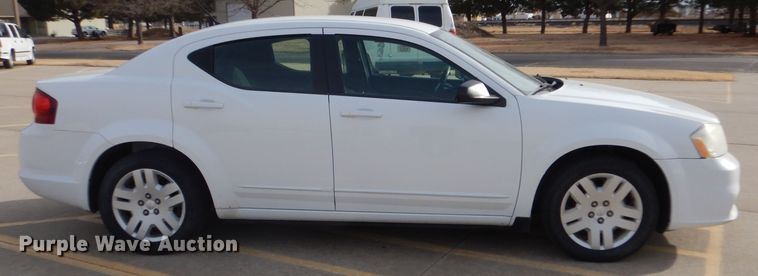image for item IE9645 2011 Dodge Avenger