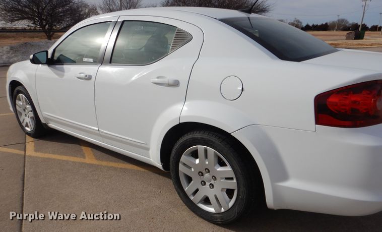 image for item IE9645 2011 Dodge Avenger