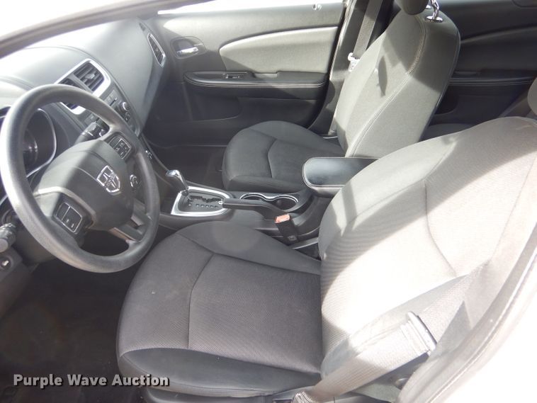 image for item IE9645 2011 Dodge Avenger