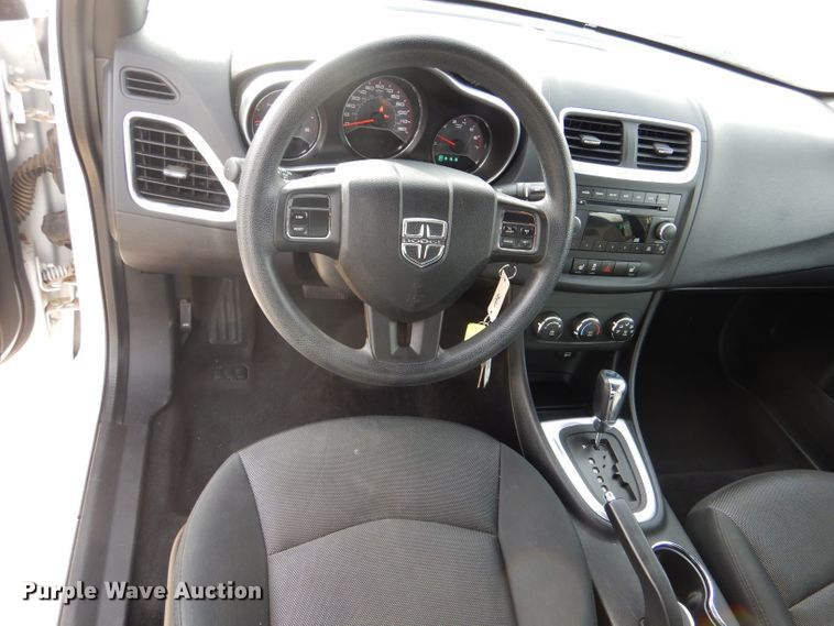 image for item IE9645 2011 Dodge Avenger