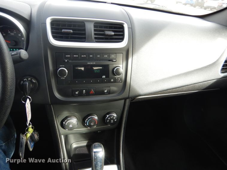 image for item IE9645 2011 Dodge Avenger