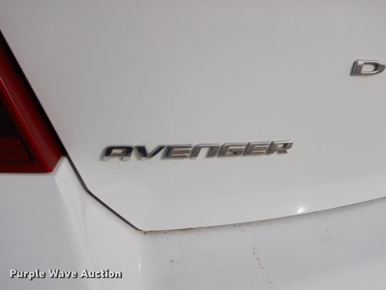 image for item IE9645 2011 Dodge Avenger