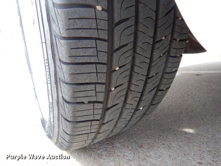 image for item IE9645 2011 Dodge Avenger