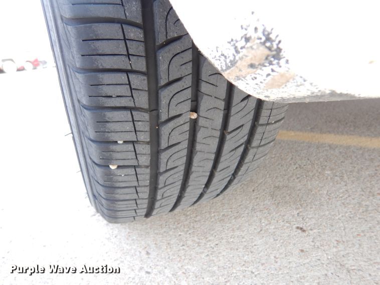 image for item IE9645 2011 Dodge Avenger