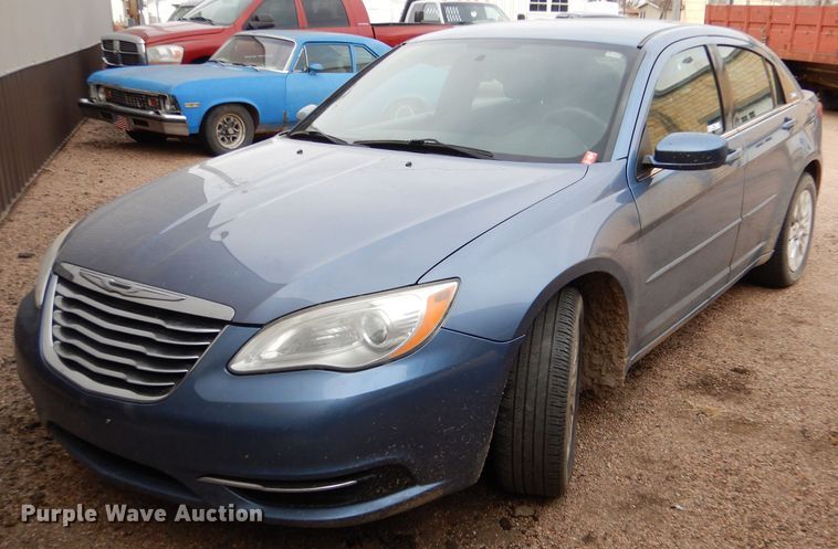 image for item IE9646 2011 Chrysler 200
