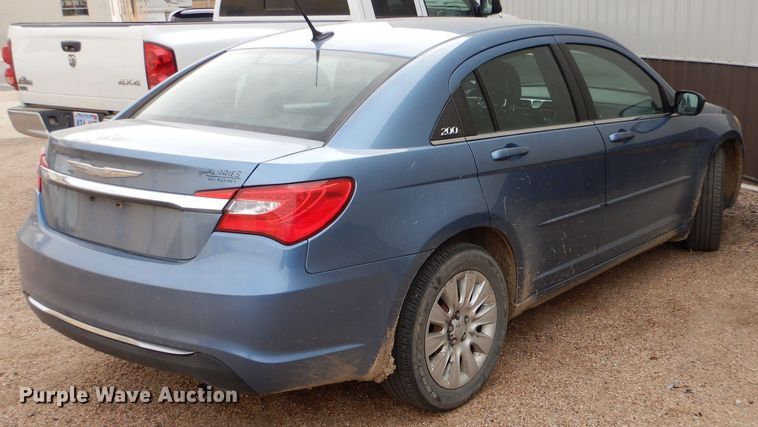 image for item IE9646 2011 Chrysler 200