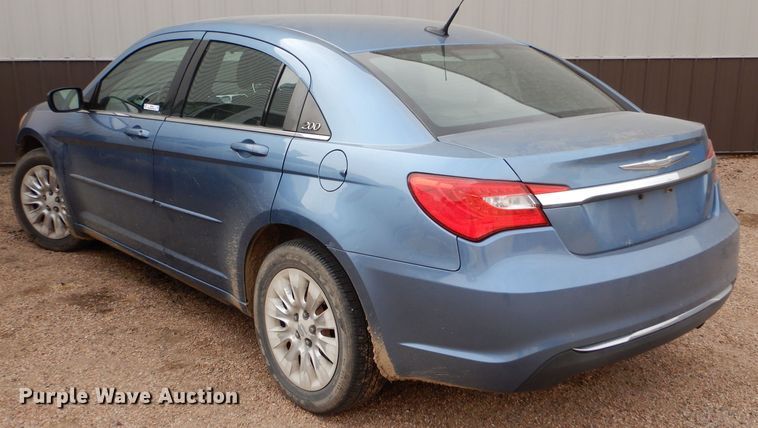 image for item IE9646 2011 Chrysler 200