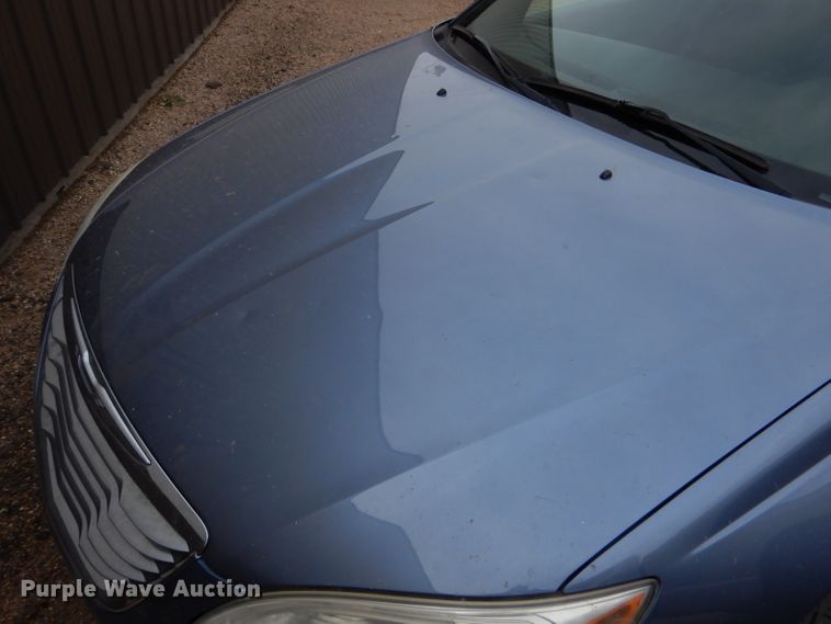 image for item IE9646 2011 Chrysler 200