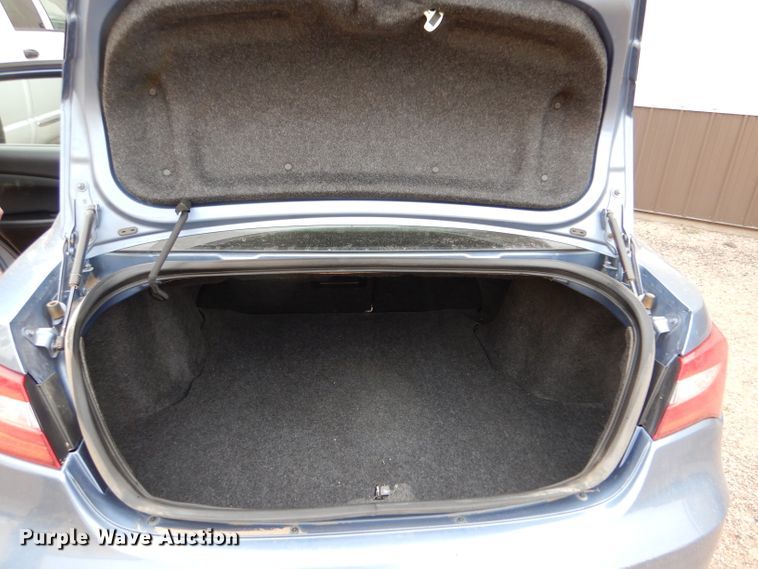 image for item IE9646 2011 Chrysler 200