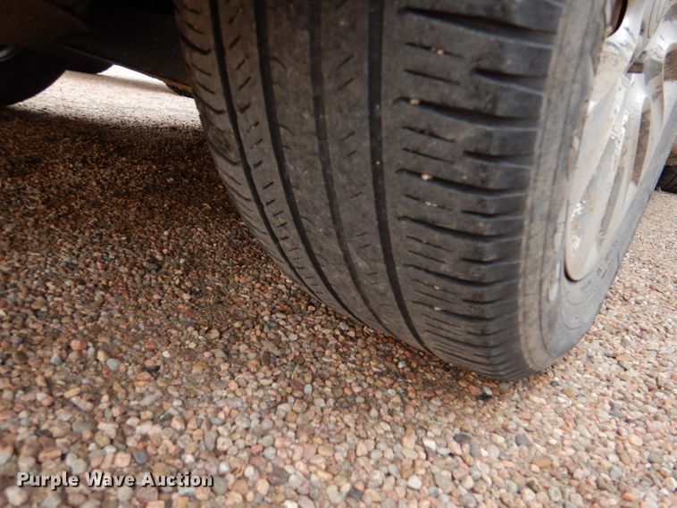 image for item IE9646 2011 Chrysler 200