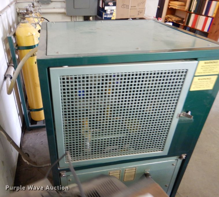 image for item IE9649 1991 Allied Air Products A73BRV90  air compressor