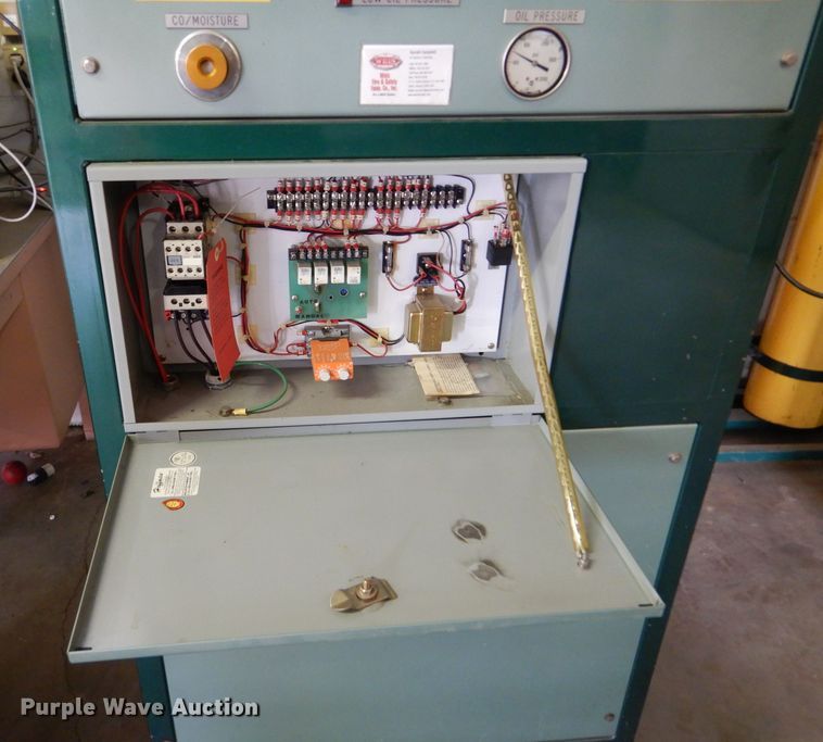 image for item IE9649 1991 Allied Air Products A73BRV90  air compressor