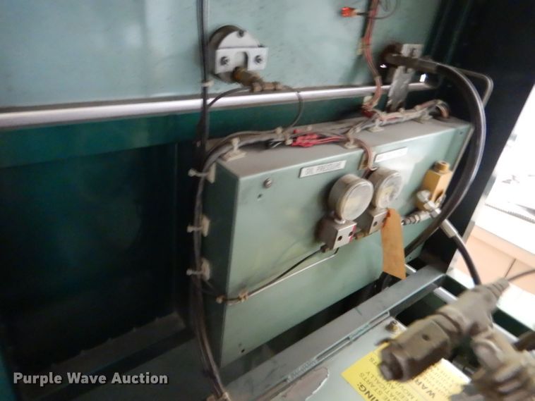 image for item IE9649 1991 Allied Air Products A73BRV90  air compressor