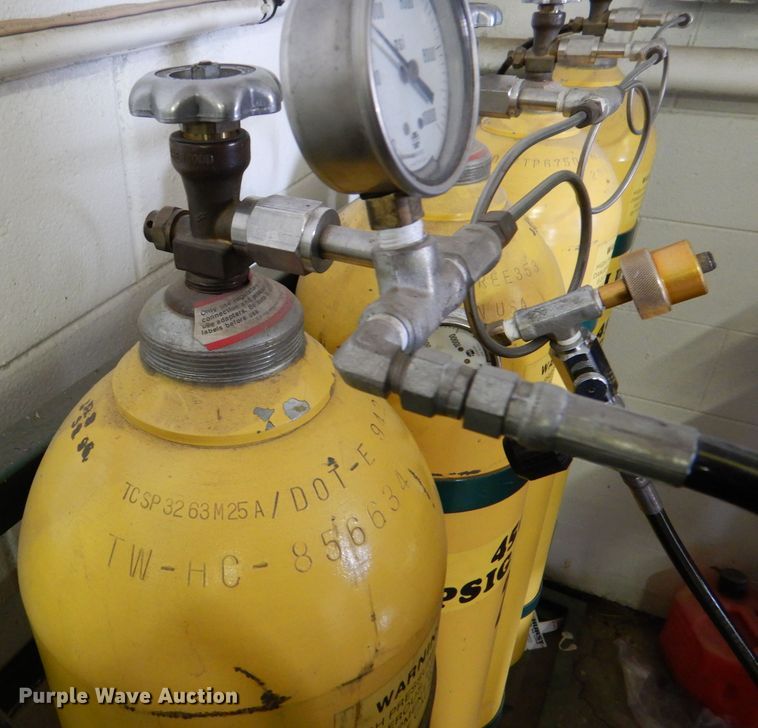 image for item IE9649 1991 Allied Air Products A73BRV90  air compressor