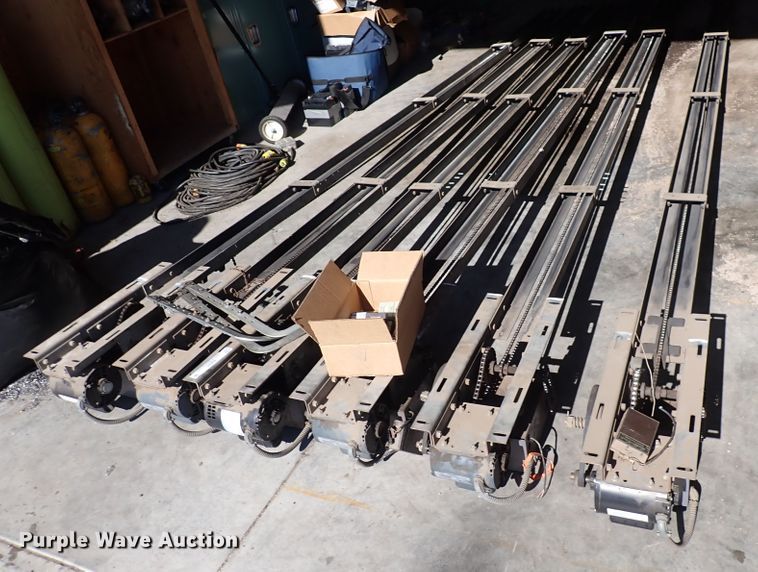 image for item IH9501 (6) garage door tracks