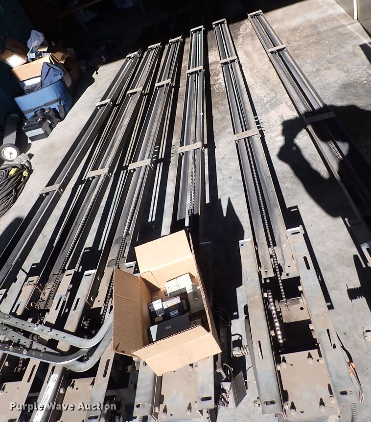 image for item IH9501 (6) garage door tracks