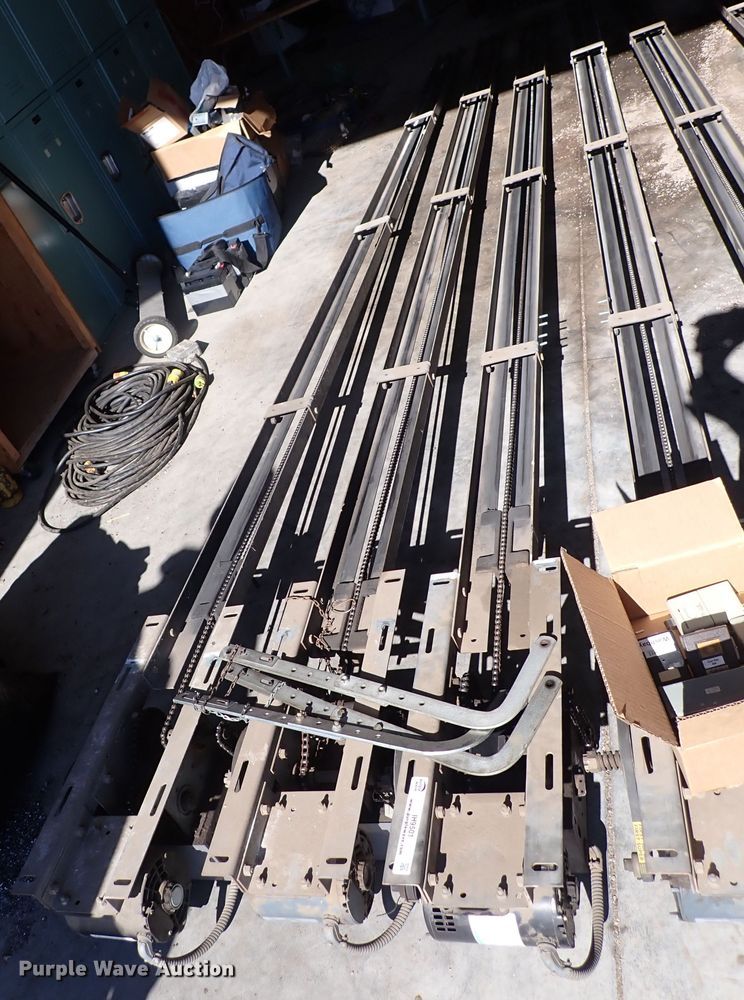 image for item IH9501 (6) garage door tracks