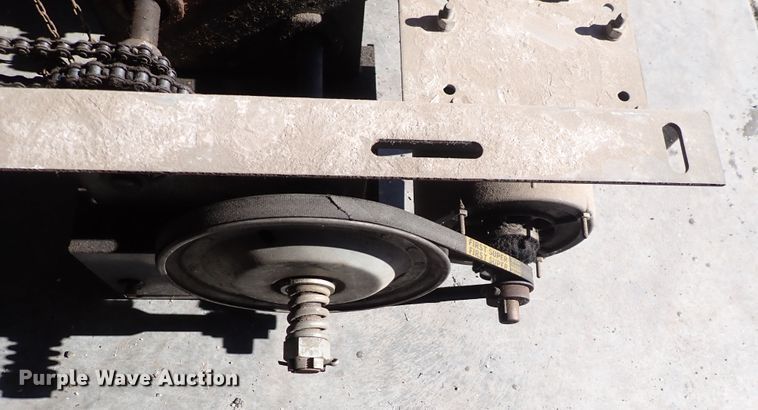 image for item IH9501 (6) garage door tracks