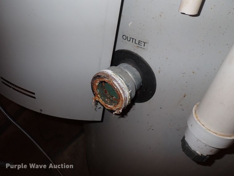 image for item IH9505 Lochinvar SNA285-125  hot water heater