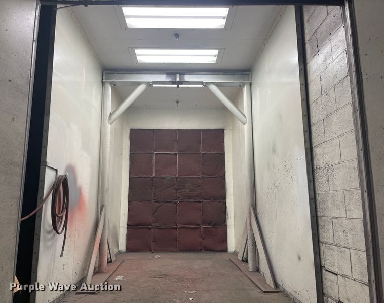 image for item IJ9669 Paint booth