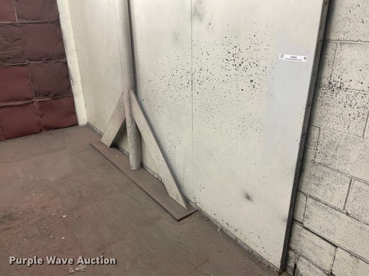 image for item IJ9669 Paint booth