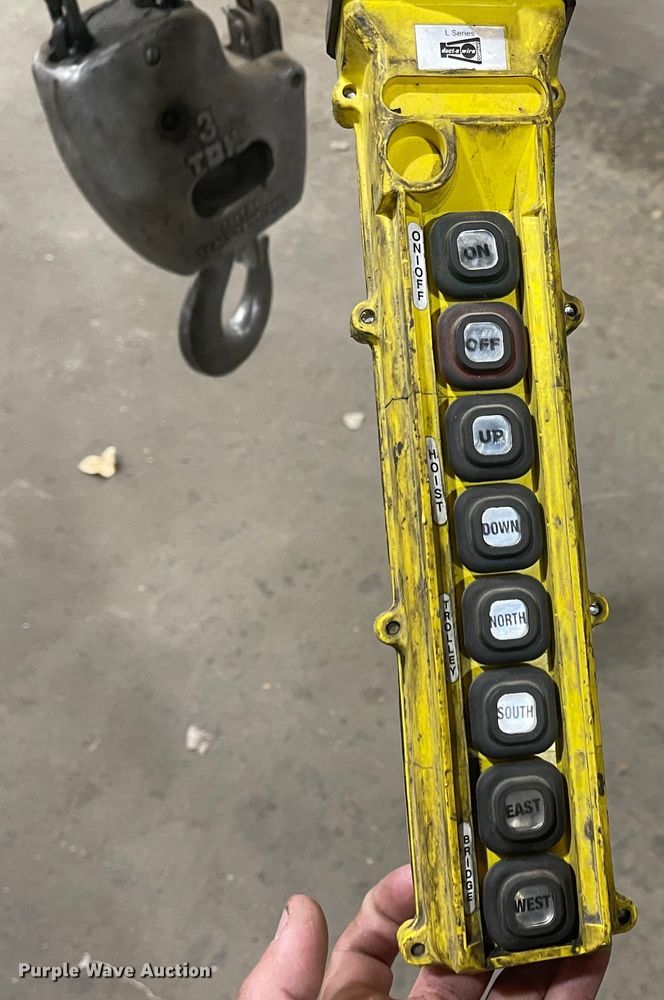 image for item IJ9670 Budgit  overhead crane