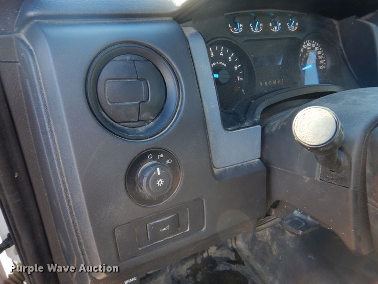 image for item IM9615 2013 Ford F150 XL  pickup truck