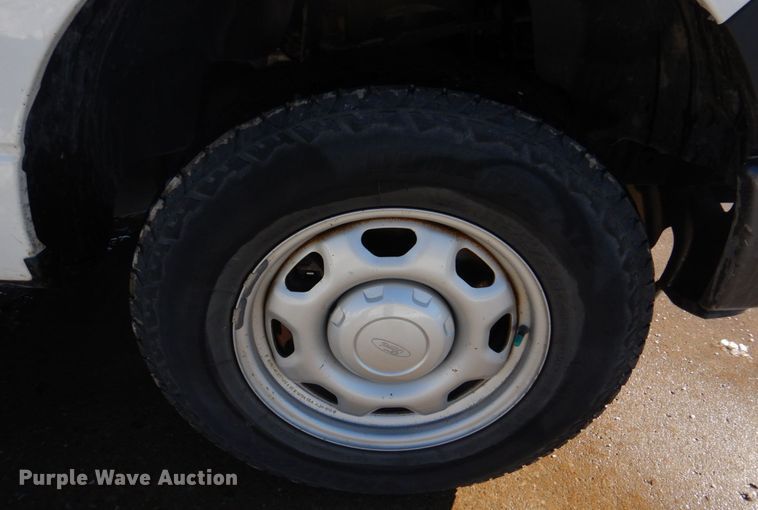 image for item IM9615 2013 Ford F150 XL  pickup truck