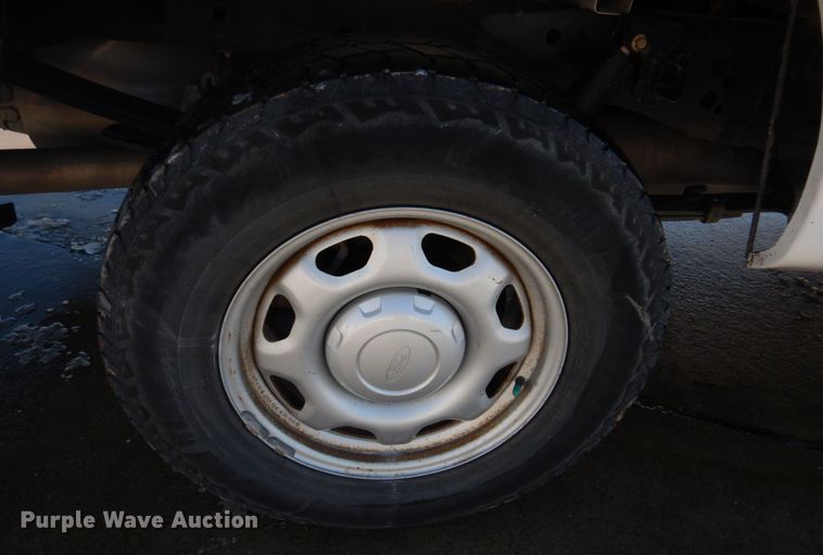 image for item IM9615 2013 Ford F150 XL  pickup truck