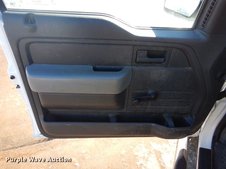 image for item IM9616 2012 Ford F150 XL  pickup truck