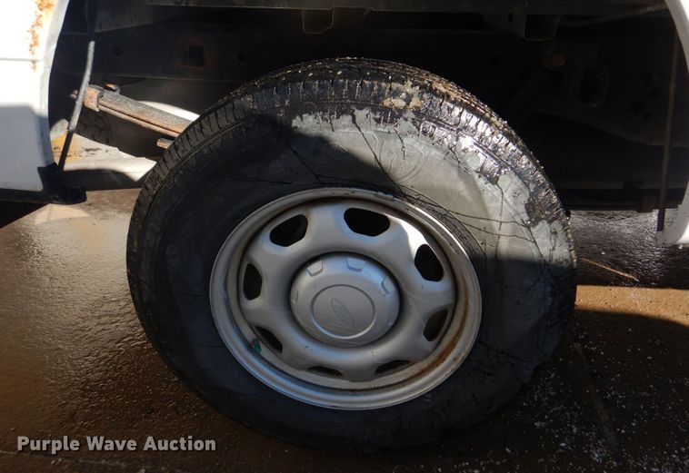 image for item IM9616 2012 Ford F150 XL  pickup truck