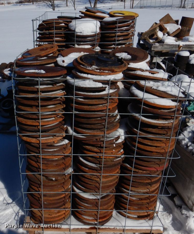 image for item IM9619 Approximately 550 Clay & Bailey 2380-01-1012 water meter lids