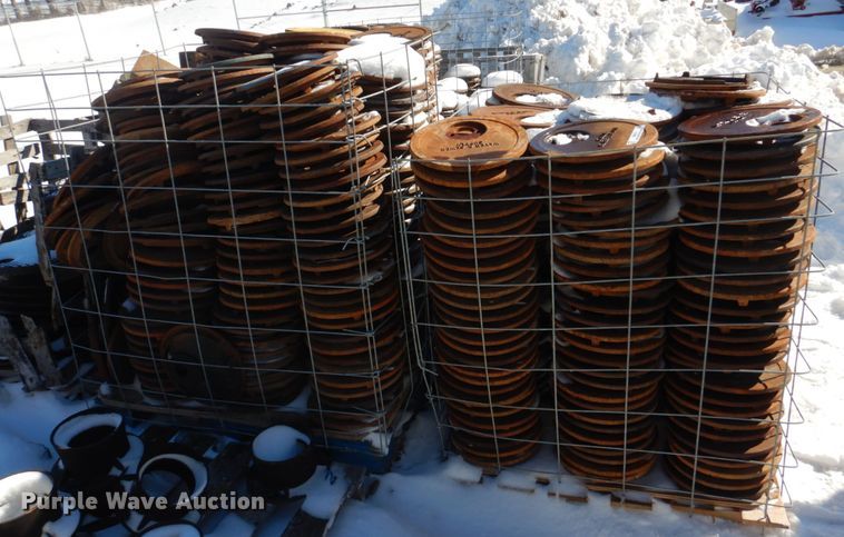 image for item IM9619 Approximately 550 Clay & Bailey 2380-01-1012 water meter lids