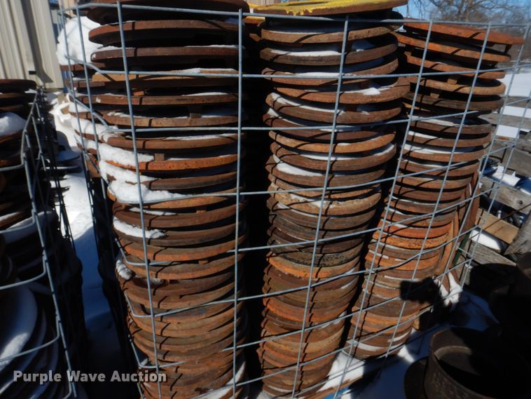 image for item IM9619 Approximately 550 Clay & Bailey 2380-01-1012 water meter lids