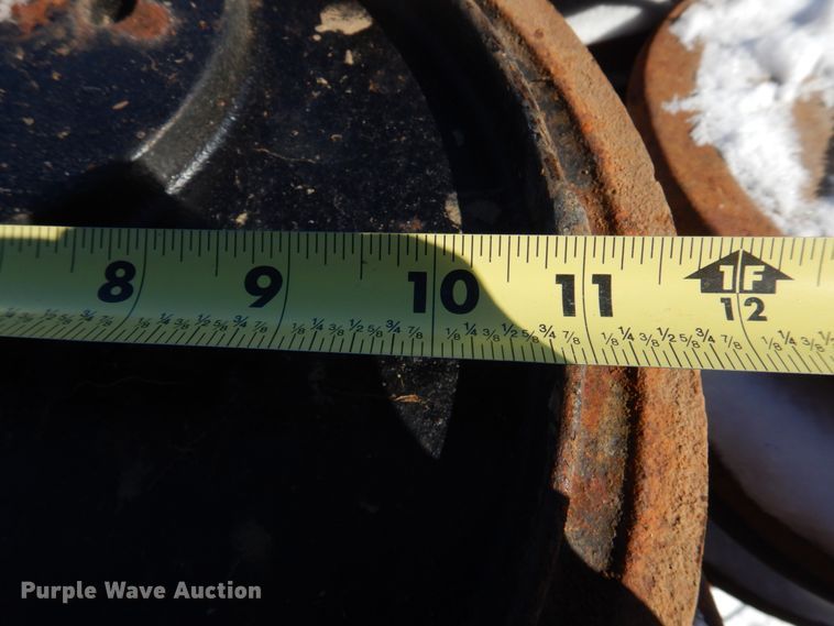 image for item IM9619 Approximately 550 Clay & Bailey 2380-01-1012 water meter lids