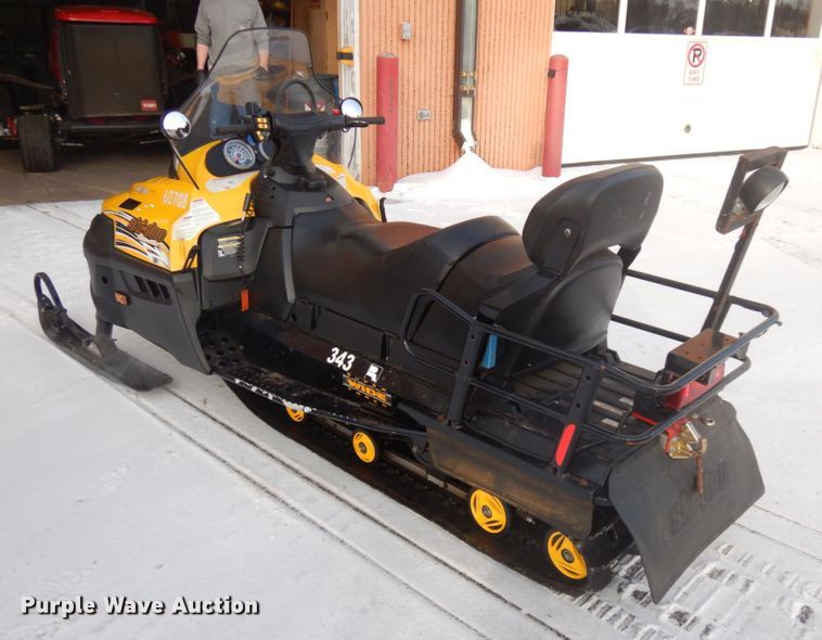 image for item IO9687 Ski-Doo Skandic  snowmobile