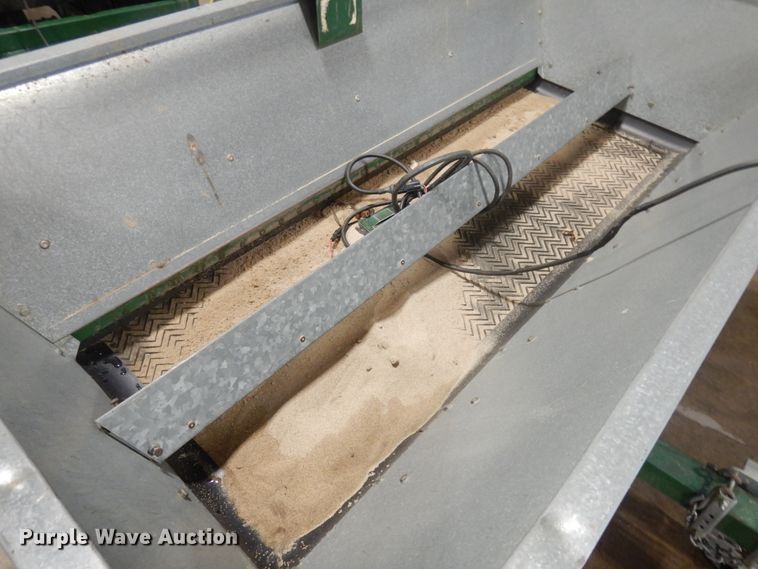 image for item IO9689 Turfco F12D  top dresser