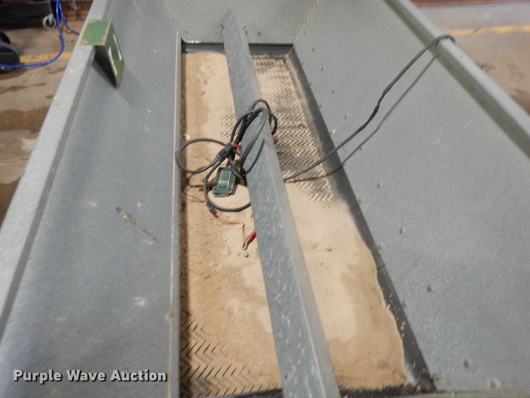 image for item IO9689 Turfco F12D  top dresser