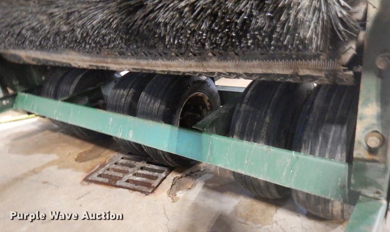 image for item IO9690 Turfco F12D  top dresser