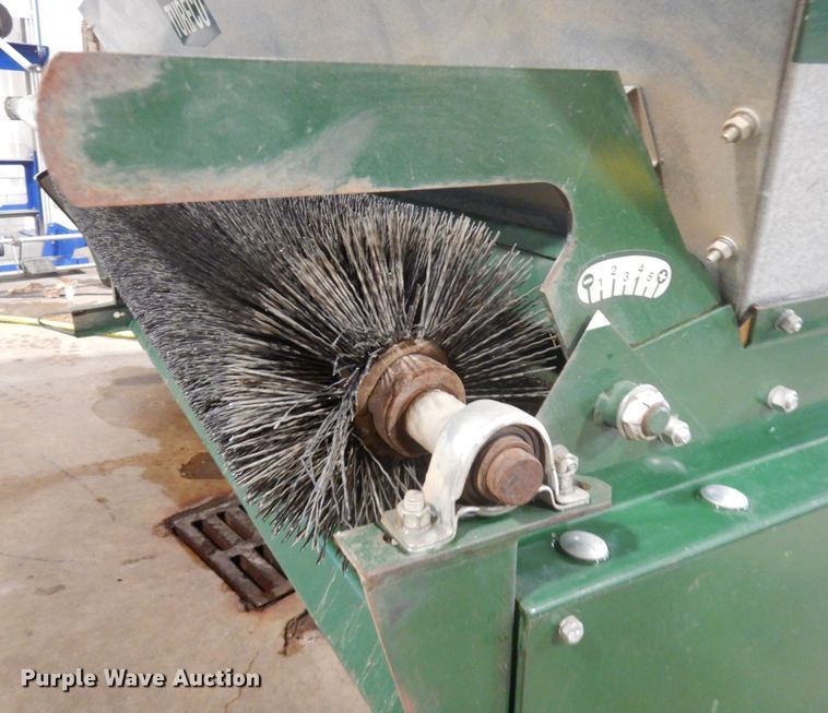 image for item IO9690 Turfco F12D  top dresser