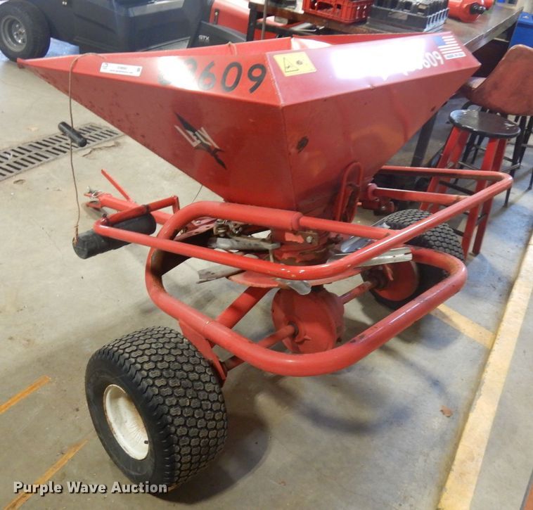 image for item IO9692 Lely W  spreader