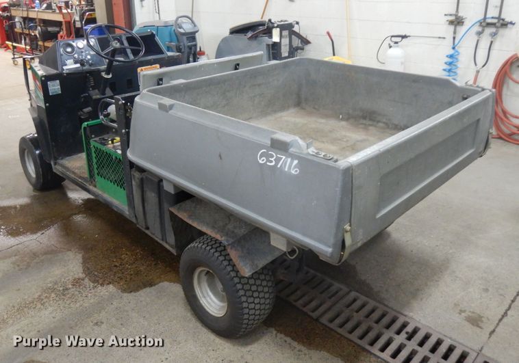 image for item IO9693 1996 Cushman Turf Truckster  utility vehicle