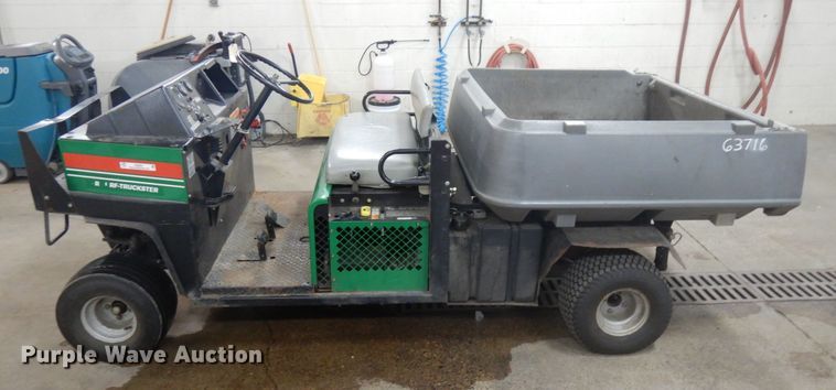image for item IO9693 1996 Cushman Turf Truckster  utility vehicle