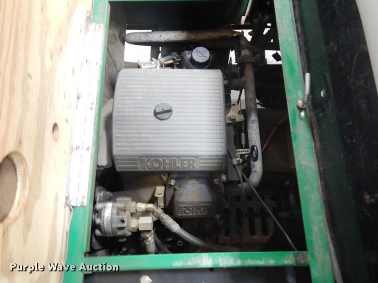 image for item IO9693 1996 Cushman Turf Truckster  utility vehicle