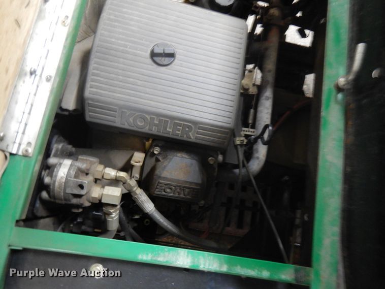 image for item IO9693 1996 Cushman Turf Truckster  utility vehicle