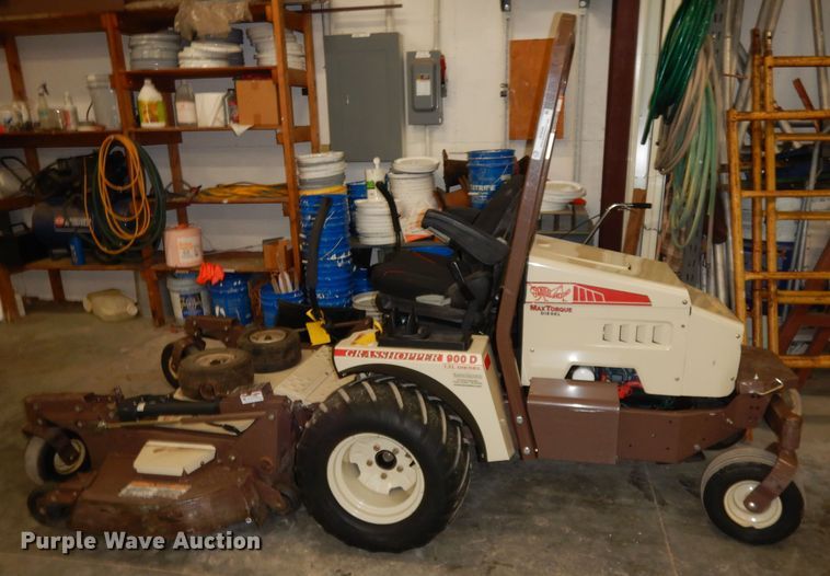 image for item JE9594 Grasshopper 900D  ZTR lawn mower