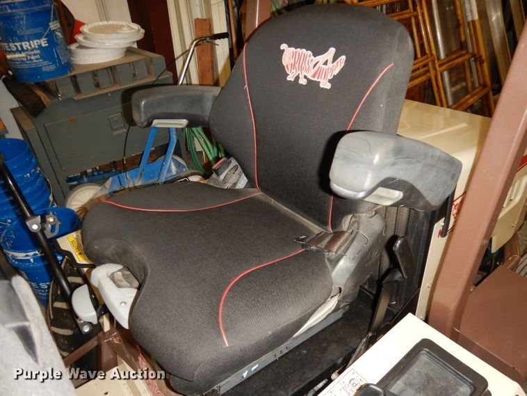 image for item JE9594 Grasshopper 900D  ZTR lawn mower