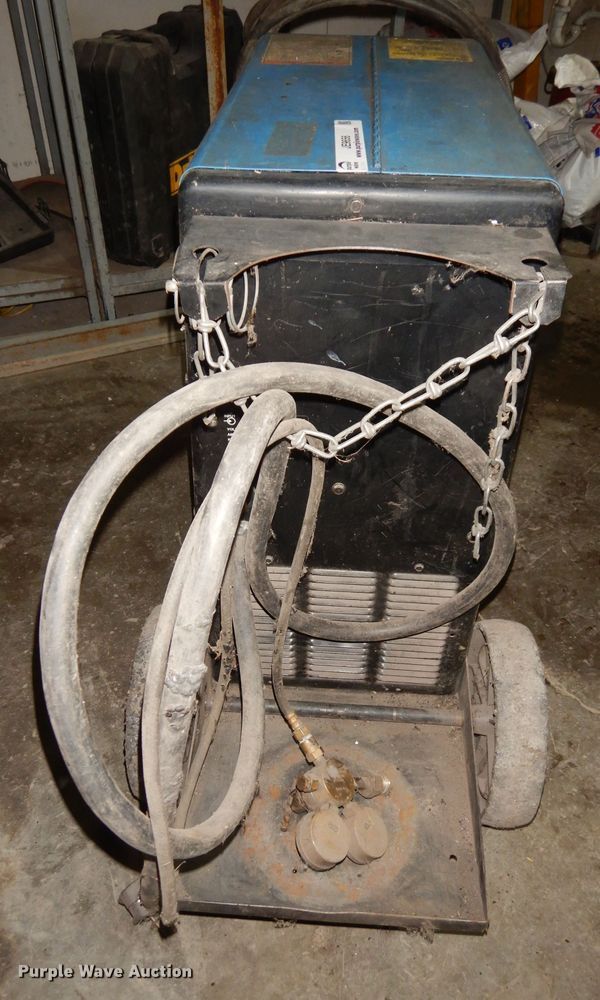 image for item JE9656 Miller Millermatic 250  welder
