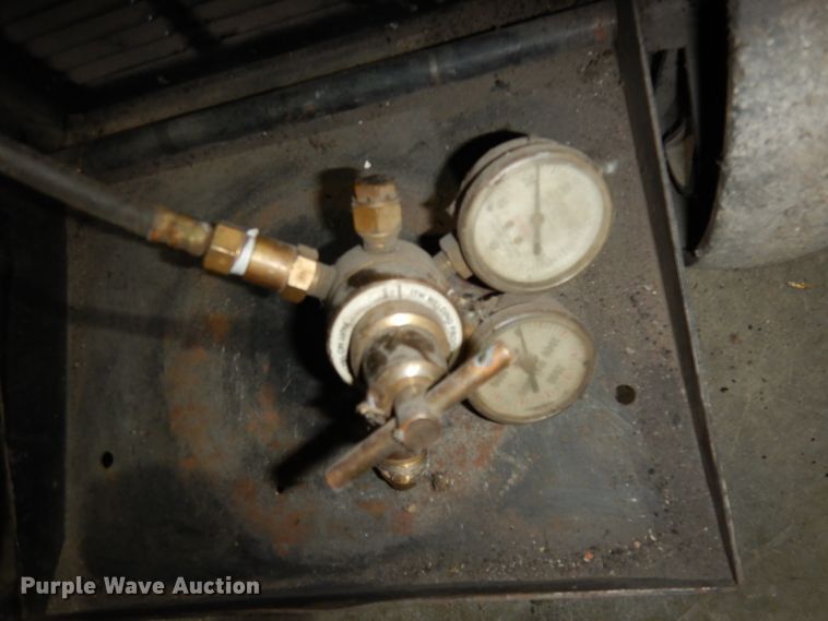 image for item JE9656 Miller Millermatic 250  welder