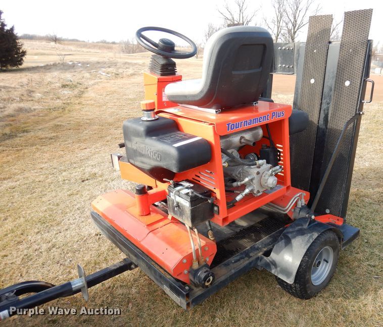 image for item JE9673 Smithco 7580 Tournament Ultra  greens roller